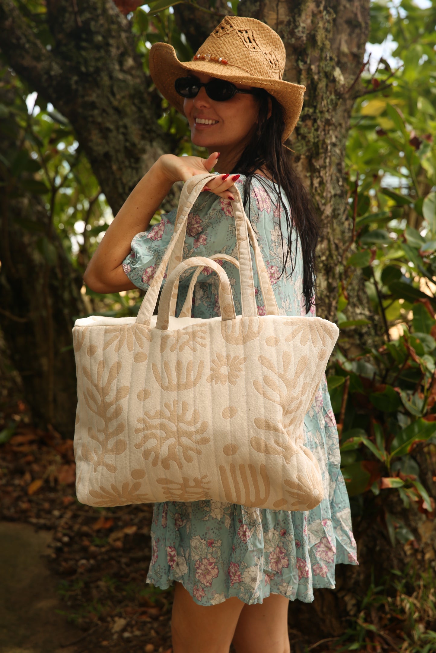 *NEW* XL Handmade Quilted Tote Bag - NEUTRAL QUEEN