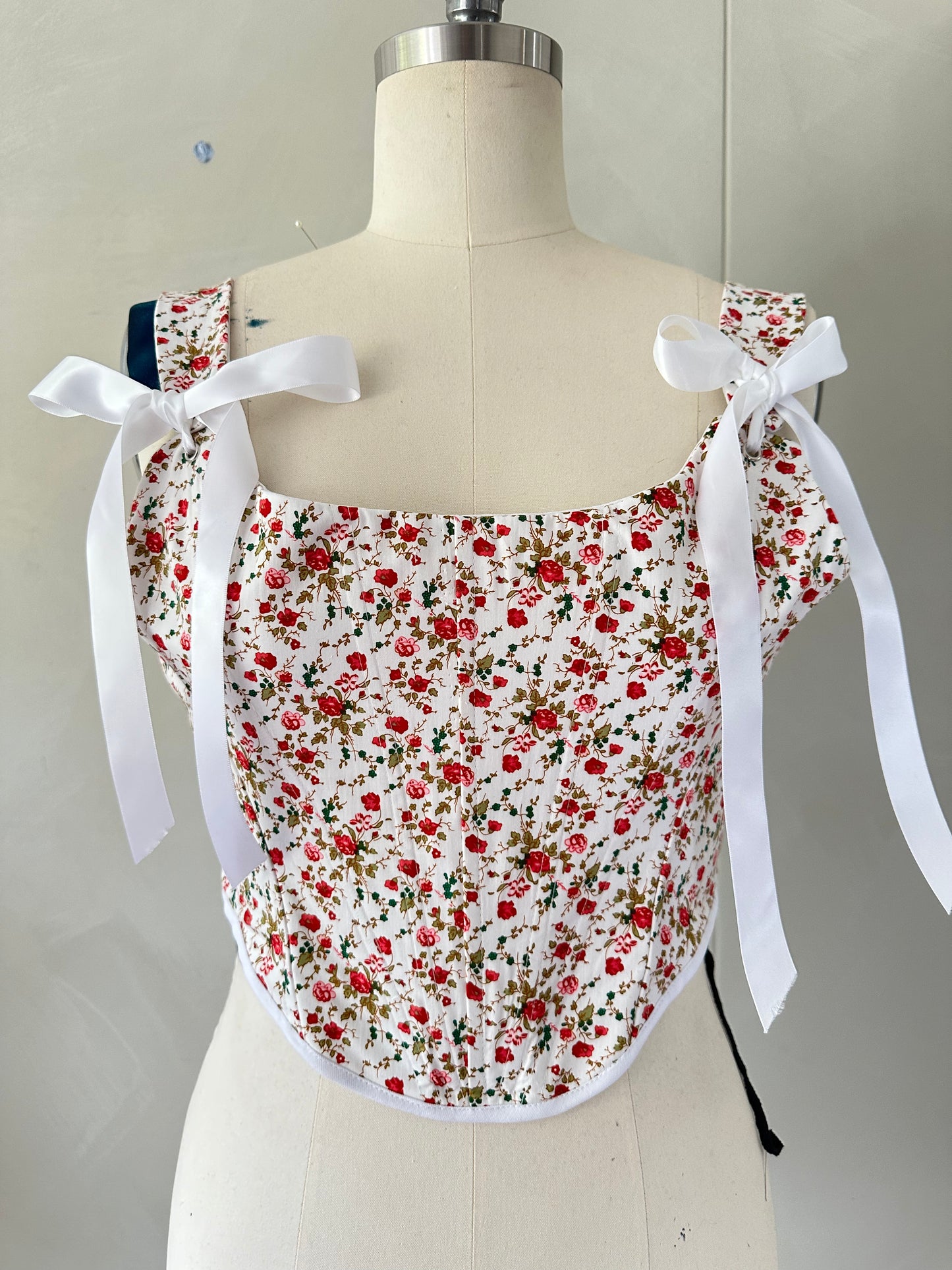 *NEW*  Red Roses Corset